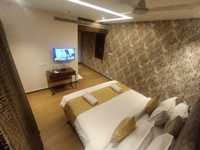 Bedroom 24