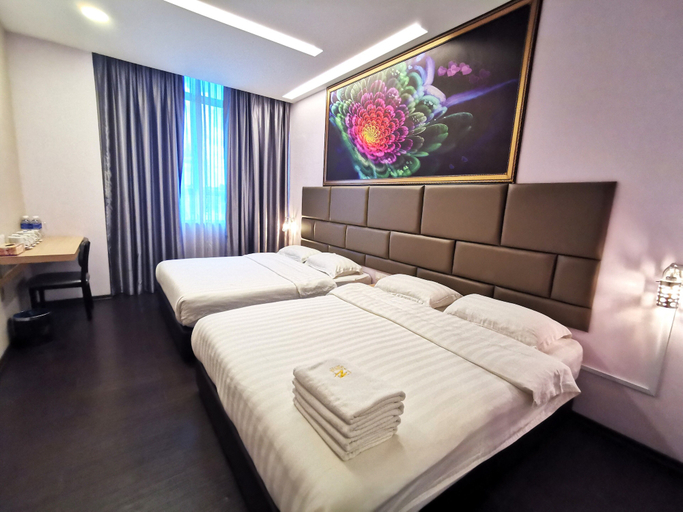 Bedroom 4, Zenz Hotel, Kulaijaya