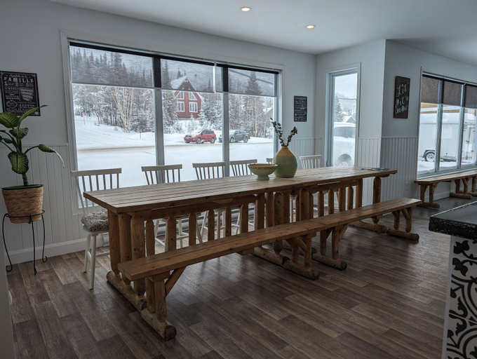 Others 4, L'Auberge du Yéti, Le Fjord-du-Saguenay
