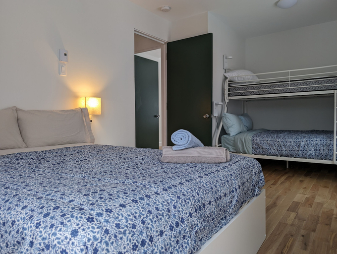 Bedroom 2, L'Auberge du Yéti, Le Fjord-du-Saguenay