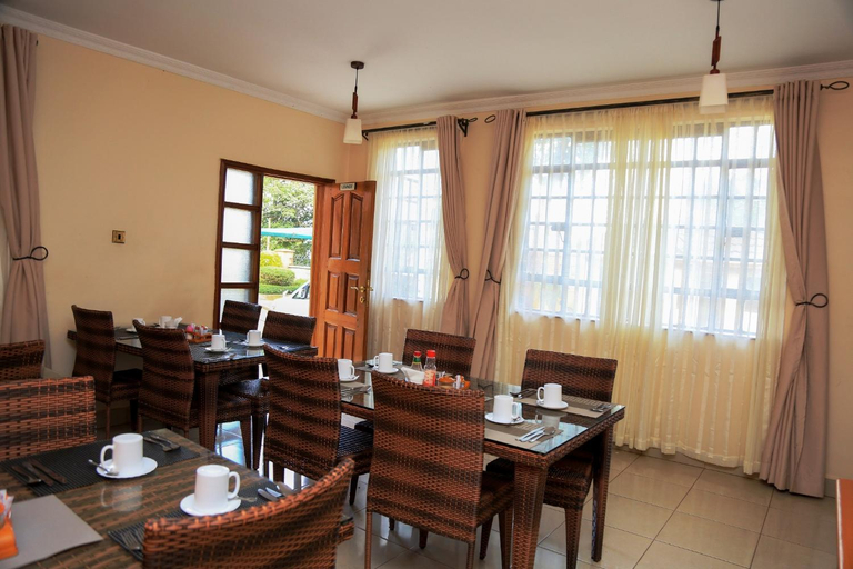 Food & Drinks 5, Davis Court Nyeri, Nyeri Town