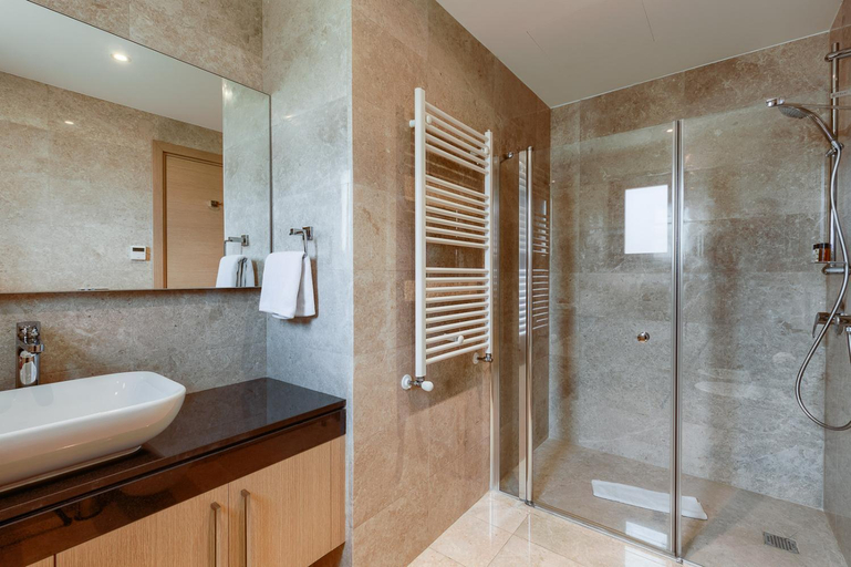 Bathroom 5, Aphrodite Hills Holiday Residences Apartments