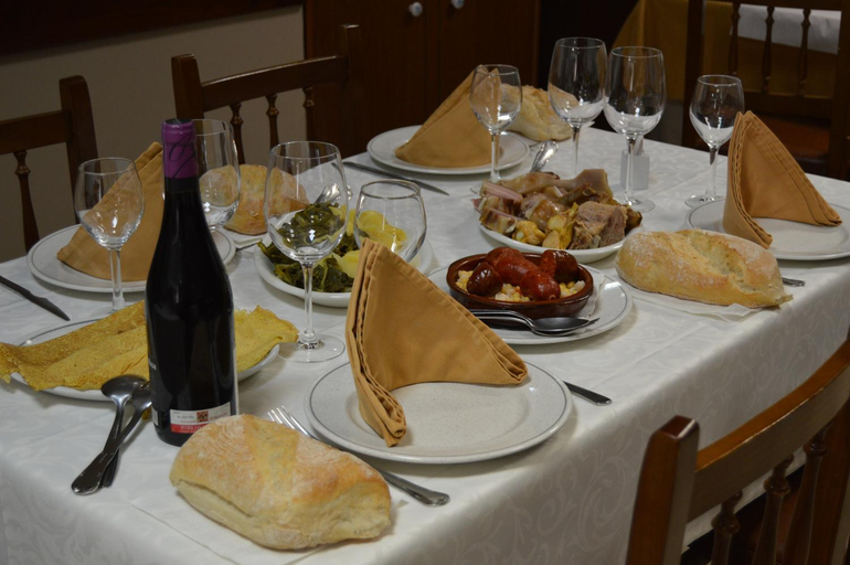 Others 4, Hostal-Restaurante Paris, Pontevedra