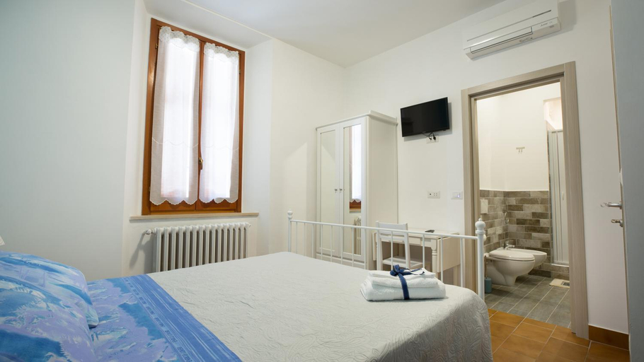 Others 2, Marlin b&b, Ascoli Piceno