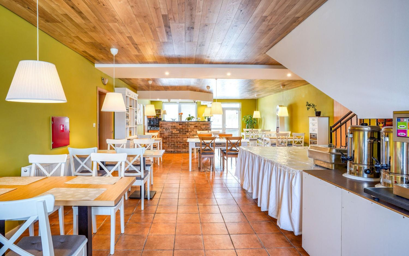 Food & Drinks 2, Apartmany Karmon Park, Dunajská Streda