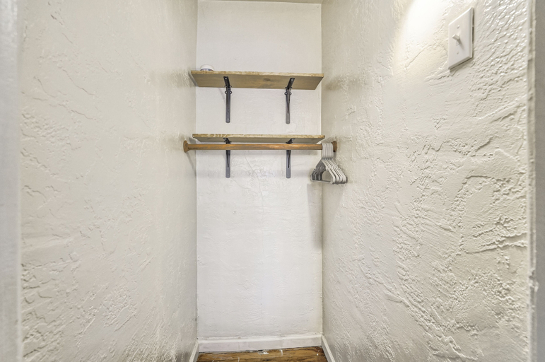Bathroom 3, Quest Rest - Unit 5, El Paso