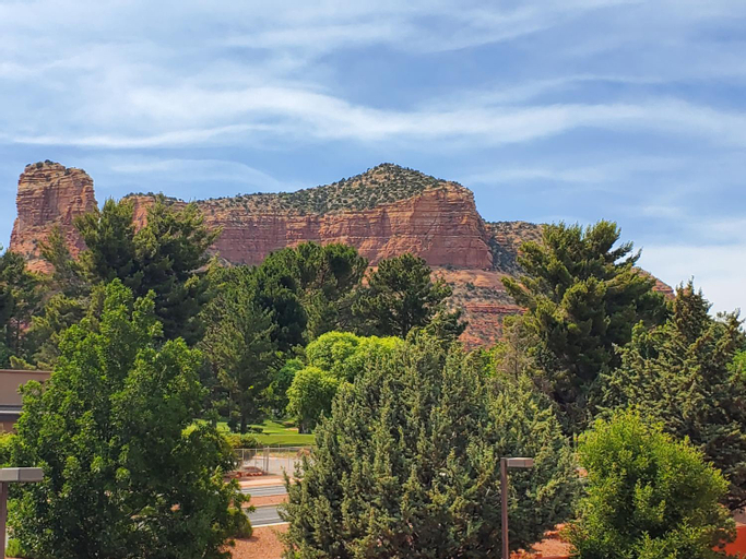Red Rock Luxury, Yavapai