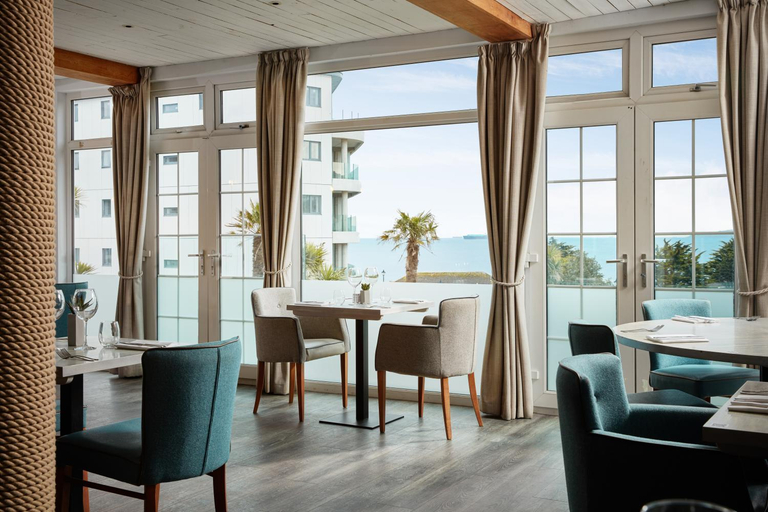 Food & Drinks 5, St Michaels Luxury Apartments, Cornwall