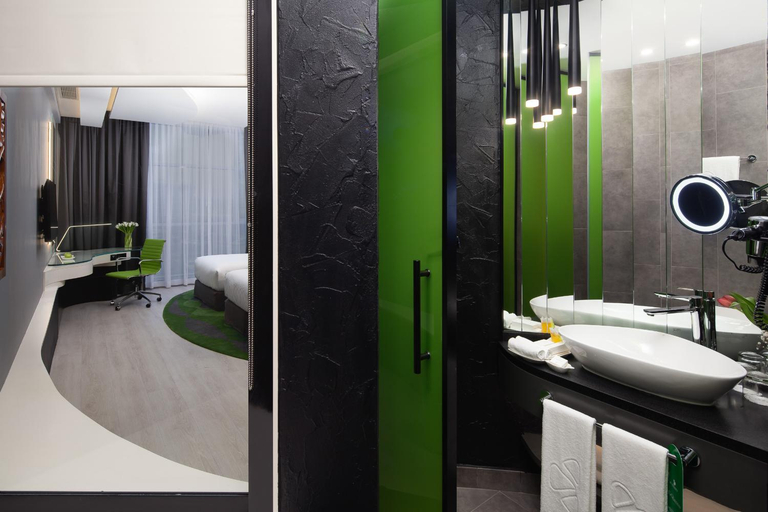 Bathroom 5, Al Khoory Sky Garden Hotel, Dubai