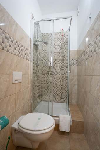 Bathroom 5, Ammos Guest House, Vibo Valentia