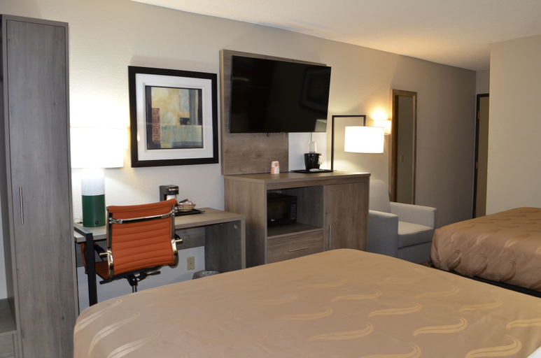 Bedroom 3, Quality Inn & Suites Ankeny - Des Moines, Polk