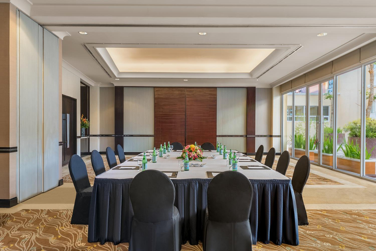 Business Facilities 25