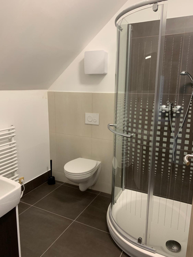 Bathroom 2, Stodola na Bile, Frýdek-Místek