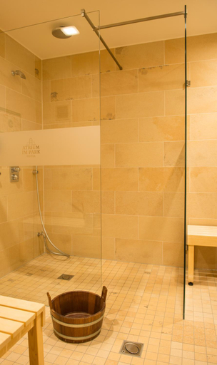 Bathroom 4, Atrium im Park Hotel Regensburg , Regensburg