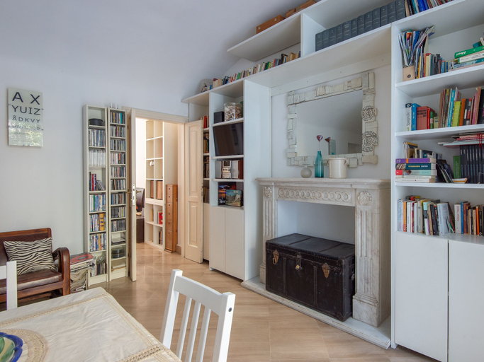 Living area 2, Esquilno Garden Apartment, Roma