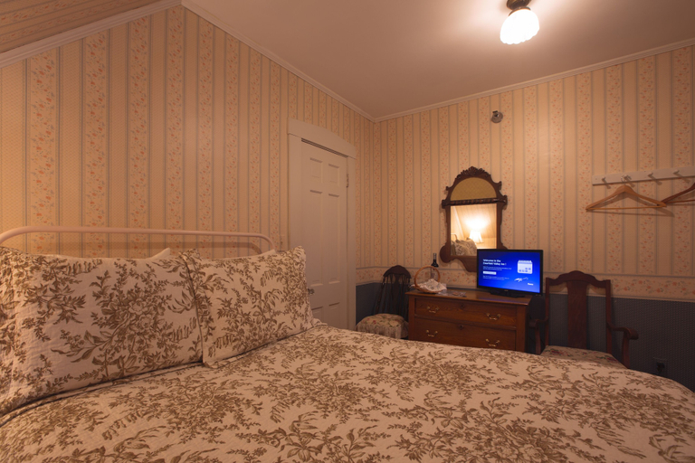 Bedroom 4, Deerfield Valley Inn, Windham