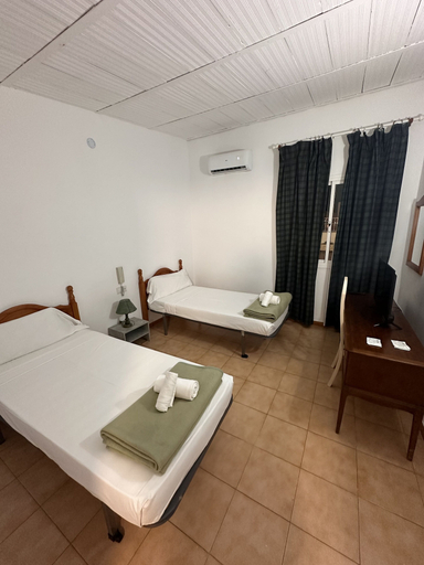 Others 5, Hostal San Felipe, Málaga