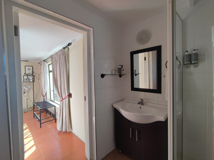 Bathroom 3, Ganora Guestfarm & Excursions, Cacadu