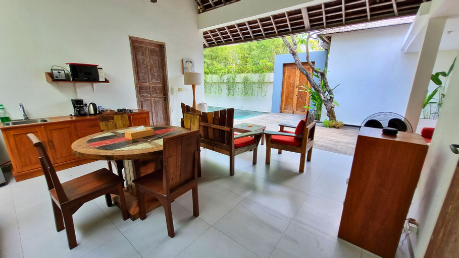 Dining Room 13