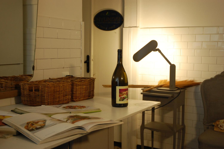 Others 5, Virginias B&B, Savona