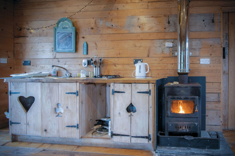 Others 5, The Hygge Hut - 1 Bed - Freshwest Beach Retreat, Pembrokeshire