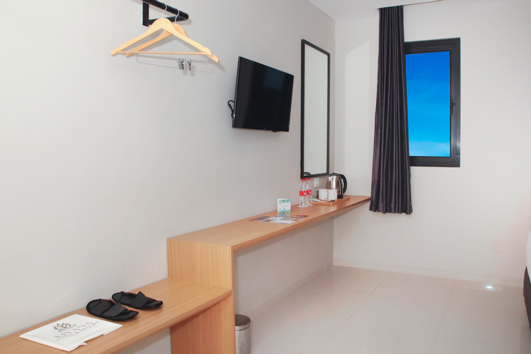 Bedroom 4, Kiyana Premiere Hotel Batang, Batang
