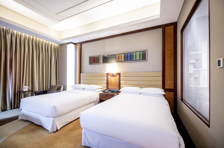 Bedroom 5, Crowne Plaza TIANJIN BINHAI CENTER, Tianjin