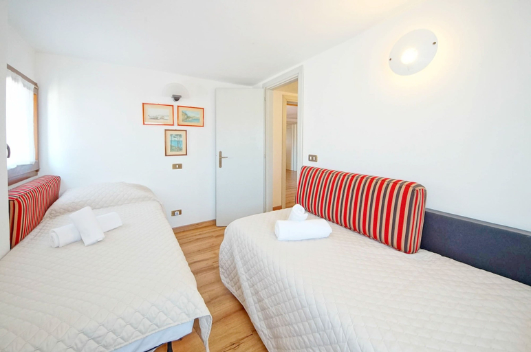 Others 3, DolceVita Apartments N. 304, Venezia