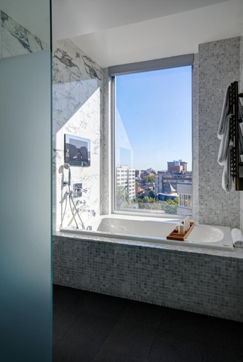 Bathroom 4, The Dupont Circle Hotel, Washington D.C.