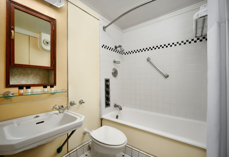 Bathroom 4, The Queen Mary, Los Angeles