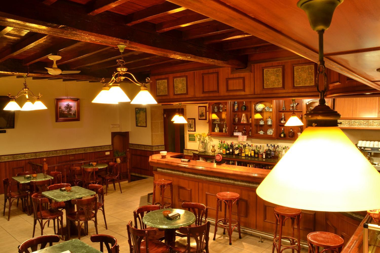 Others 3, Hostal-Restaurante Paris, Pontevedra