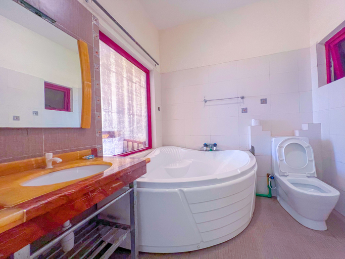 Others 5, Royal Beachfront Apartments, Kisauni