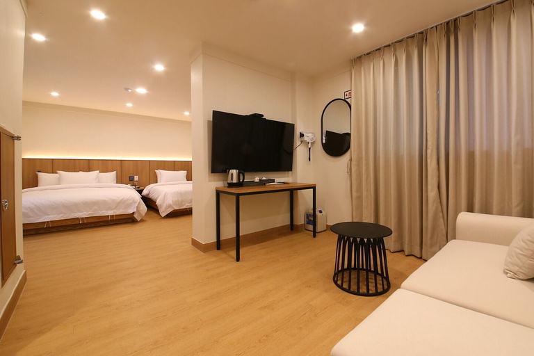 Bedroom 3, MGM Hotel, Gangneung