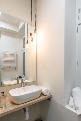 Bathroom 3, RentPlanet - Apartamenty Śródmieście, Środa Śląska