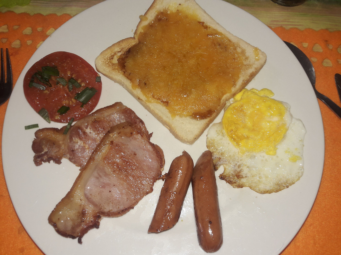Food & Drinks 4, Jeanny's Apartments