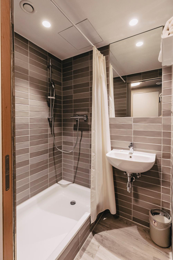 Bathroom, Jugendherberge Munchen City, München