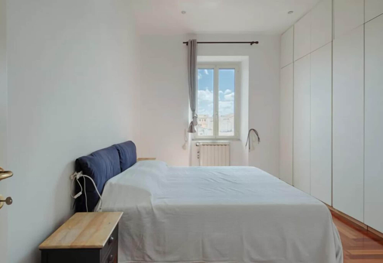 Bedroom 2, Vittorio Panoramic Apartment, Rome