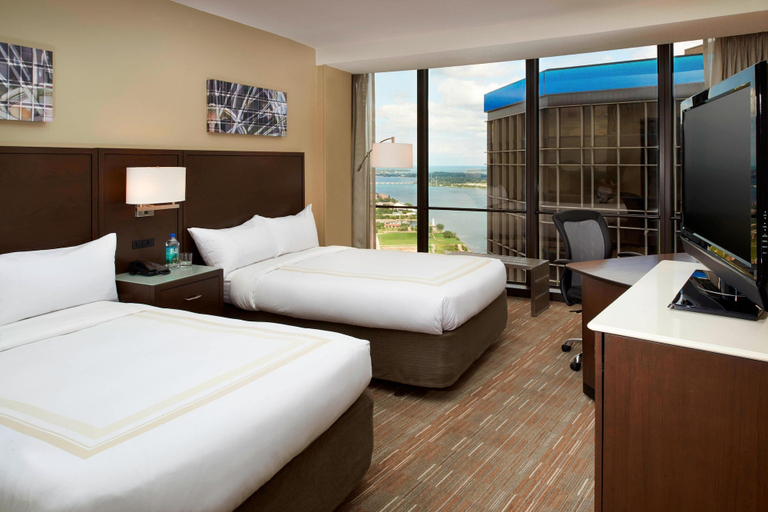 Bedroom 3, Detroit Marriott at the Renaissance Center, Lake St. Clair