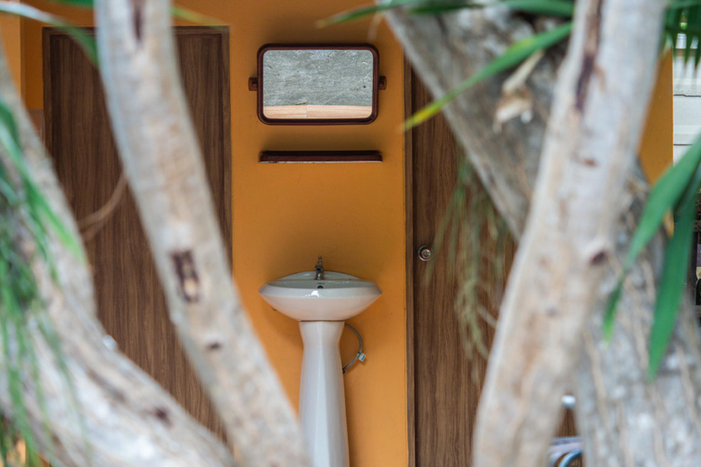 Bathroom 3, Ratmanee House, Muang Kanchanaburi