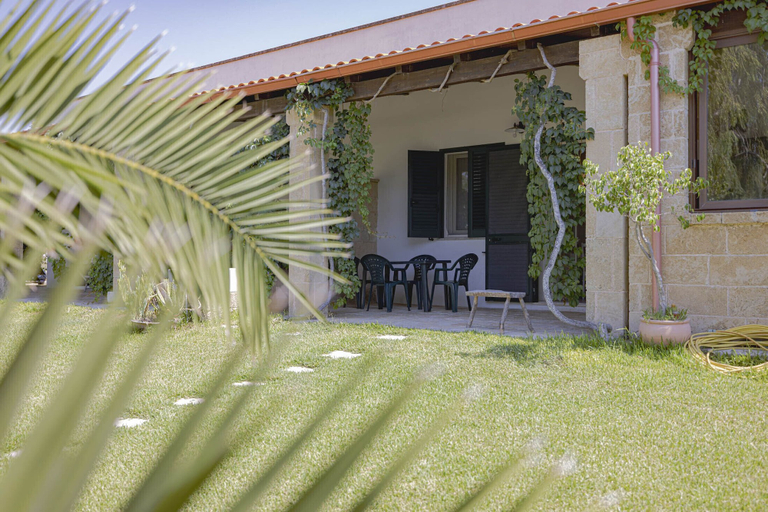 Exterior & Views 2, AGRITURISMO LE TAGLIATE, Lecce