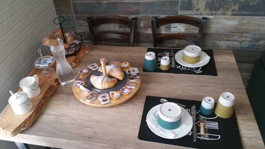 Others 5, B&B Ammore, Napoli