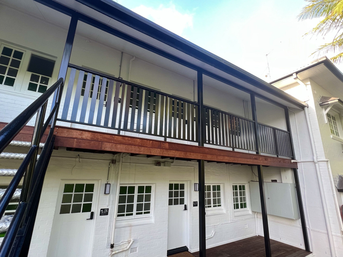 Exterior & Views 2, Sans Souci Apartments, Hinchinbrook