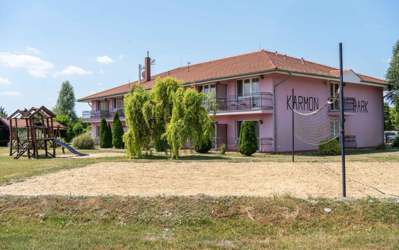 Others 3, Apartmany Karmon Park, Dunajská Streda