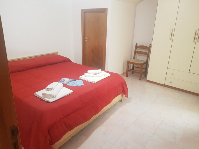 Bedroom 2, Trilocale Ulivo Baia Verde piano terra, Lecce