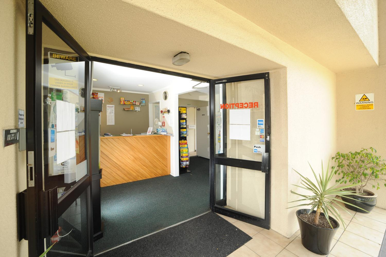 Public Area 2, Ascot Epsom Motel, Waitakere