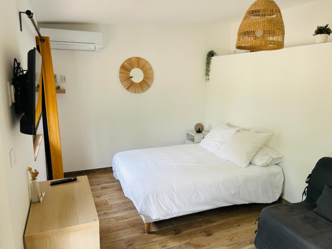 Others 4, Le Cabanon, Var
