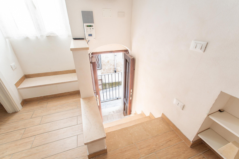 Interior entrance, 3586 Appartamento Lux by Barbarhouse, Foggia