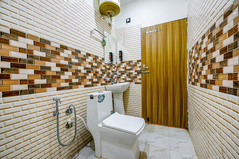 Bathroom 4, Sizzling Resort And Adventure, Tehri Garhwal