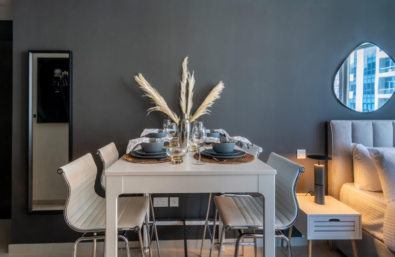 Others 2, The Smart Concierge - Bay Central, Dubai