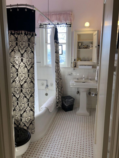 Bathroom 3, The Inn on Knowles Hill, Tuolumne